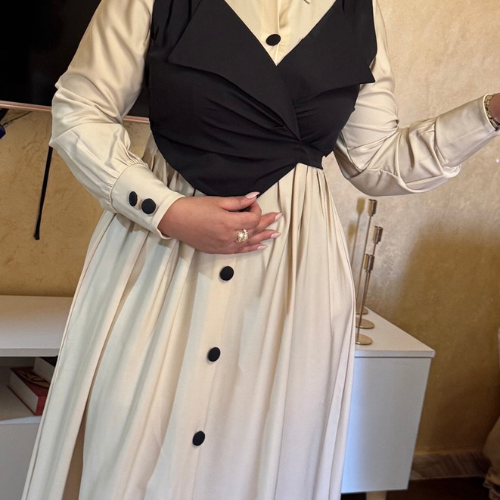 La Robe Des Belles